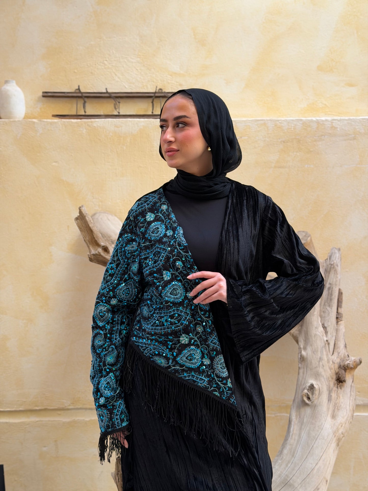 Half scarf kaftan
